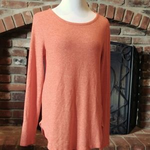 Old Navy long sleeved plush T red aloud size M